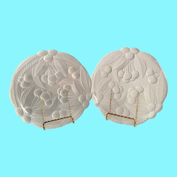 2 Mikasa Bountiful Raised Cherries Frosted Glass Individual Salad Plates 8” - Picture 5 of 8